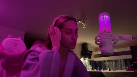 Snapshot of chillgoddess chatting on 01.13.25 Goddess Vika - owner of all ur money online show from 01.13.25