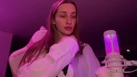 Snapshot of chillgoddess chatting on 01.26.25 Goddess Vika - owner of all ur money online show from 01.26.25