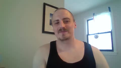 Snapshot of chillsfguy chatting on 12.19.25 Chillsfguy online show from 12.19.25