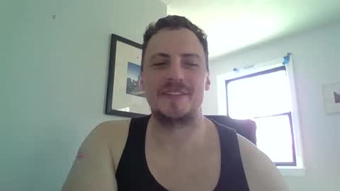 Snapshot of chillsfguy chatting on 02.26.26 Chillsfguy online show from 02.26.26