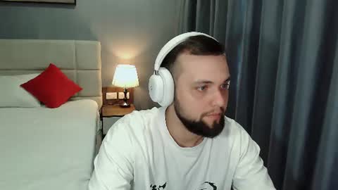 Snapshot of chilly__willy chatting on 06.27.26 Mark online show from 06.27.26