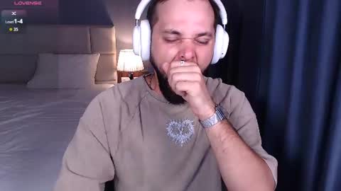 Snapshot of chilly__willy chatting on 07.17.26 Mark online show from 07.17.26