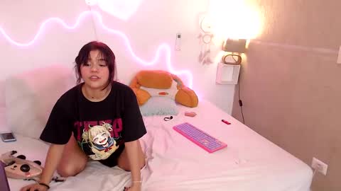 Snapshot of chiquibumbun chatting on 12.04.24 sophia online show from 12.04.24