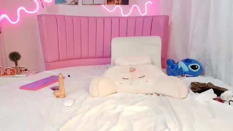 Snapshot of chiquibumbun chatting on 02.25.25 sophia online show from 02.25.25