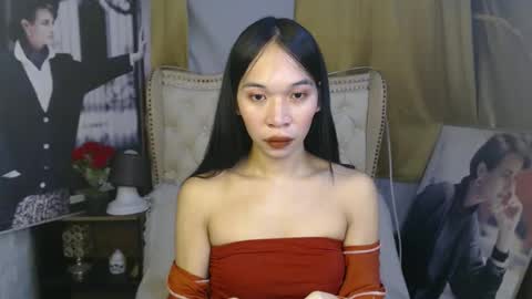 chloe_bilat online show from 11.21.25