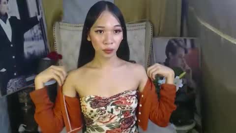 chloe_bilat online show from 11.25.25