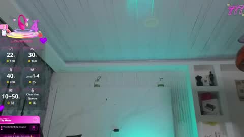 chloe_cooperr online show from 04.18.26