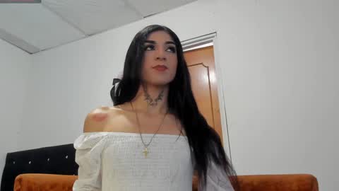 Snapshot of chloe_evanx_ chatting on 01.08.25 Chloe Evanx  online show from 01.08.25