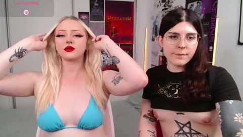 Chloe Levine online show from 02.08.26