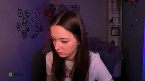 chloe_ley online show from 03.10.26