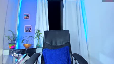 Chloe Miller  online show from 01.16.25