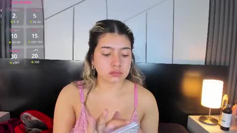 Snapshot of chloebelle_ chatting on 07.27.26 chloebelle_ online show from 07.27.26