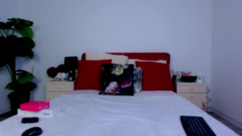 Chloe online show from 04.03.26