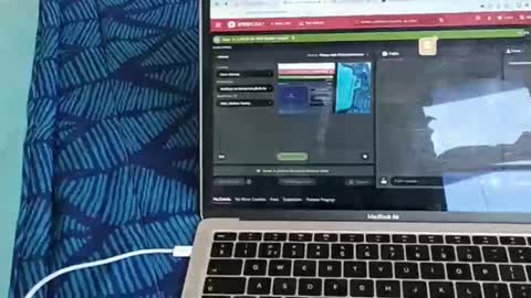 Chloe Chrome online show from 03.08.25