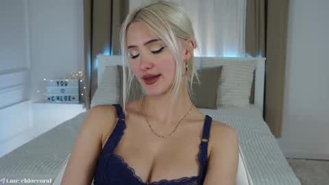 Snapshot of chloecoral chatting on 02.18.25 ChloeCoral online show from 02.18.25