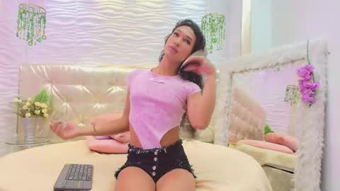 Chloe  online show from 03.15.26