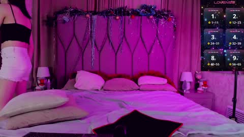 Chloe Fulton online show from 12.18.24