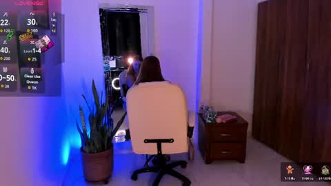 Snapshot of chloejones__ chatting on 07.21.26 Chloee online show from 07.21.26