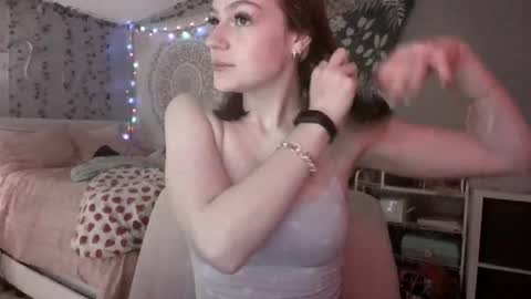 Chloe online show from 04.17.26