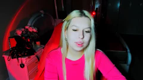 ChloeRicci online show from 10.29.25