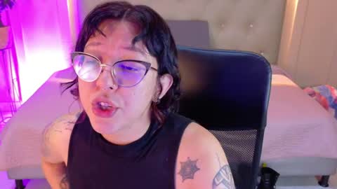 Snapshot of chloerossee chatting on 04.24.26 Chloe rosse online show from 04.24.26