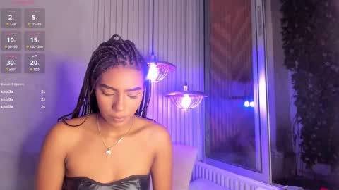 Snapshot of chloetaylorr_ chatting on 12.21.24 CHLOE  online show from 12.21.24