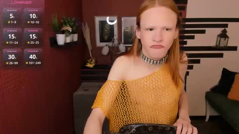 Chloe online show from 10.29.25