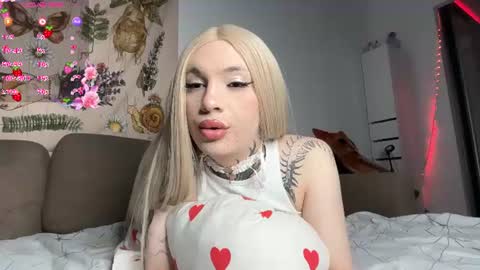 Snapshot of chloevesper chatting on 07.28.26 Chloe INDEPENDENT MODEL online show from 07.28.26