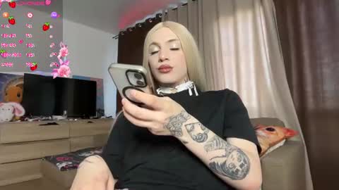 Snapshot of chloevesper chatting on 07.29.26 Chloe INDEPENDENT MODEL online show from 07.29.26