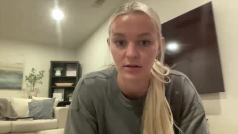 Chloe Babe online show from 01.12.26