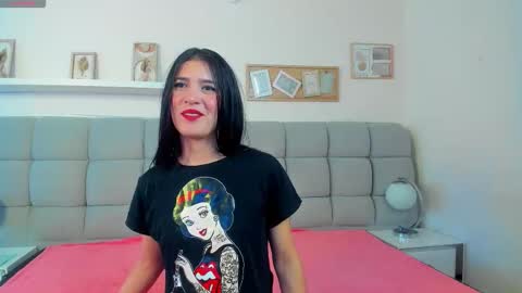 Snapshot of chlooe_zoe chatting on 11.12.25 chlooe_zoe online show from 11.12.25