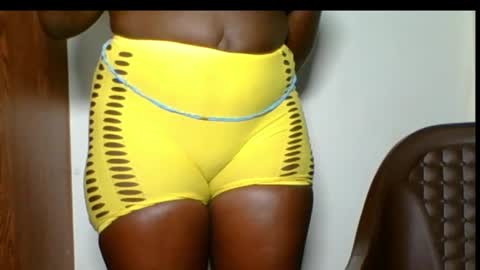 chocolate queen25 online show from 11.04.25