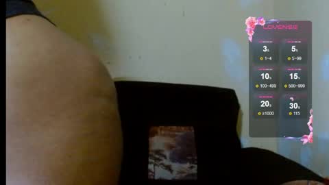 Snapshot of chocolatemilkebony chatting on 04.23.26 chocolatemilkebony online show from 04.23.26