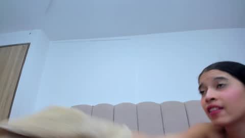 Snapshot of choeandbritany chatting on 09.26.25 ChoeANDbritany online show from 09.26.25