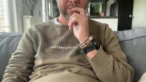 Snapshot of chris13abcd chatting on 11.12.25 chris13abcd online show from 11.12.25