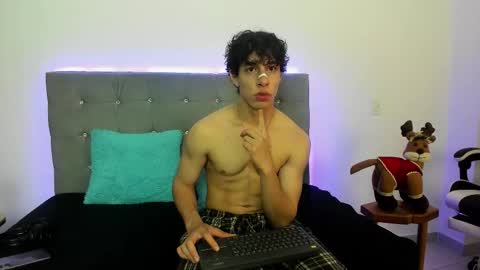 Chris Evans online show from 11.24.25