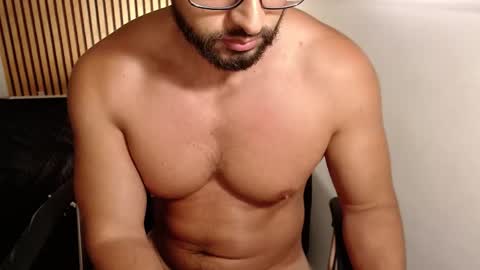 cris         Twitter magnum101010 insta magnumc20 online show from 09.27.25