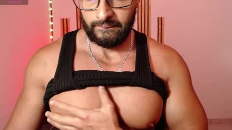 Snapshot of chris_magnum_ chatting on 05.28.26 cris Twitter magnum101010 insta magnumc20 online show from 05.28.26