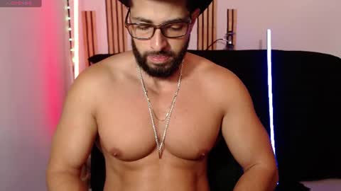 Snapshot of chris_magnum_ chatting on 06.15.26 cris Twitter magnum101010 insta magnumc20 online show from 06.15.26