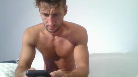 Snapshot of chrisaron chatting on 09.28.25 chrisaron online show from 09.28.25