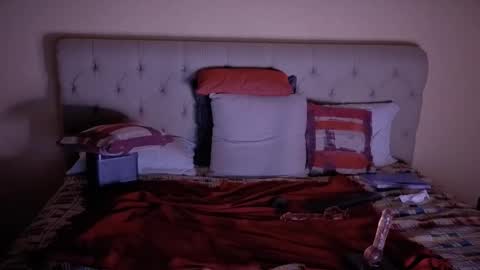 Snapshot of chrispgz chatting on 10.14.25 Horny Latino in Chile online show from 10.14.25