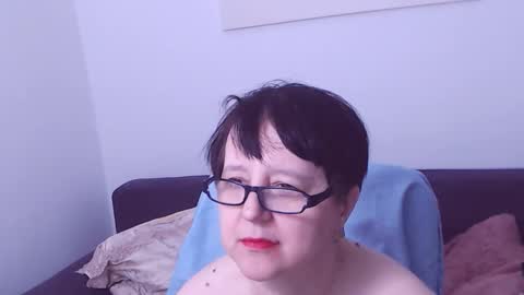 Christa online show from 04.12.26