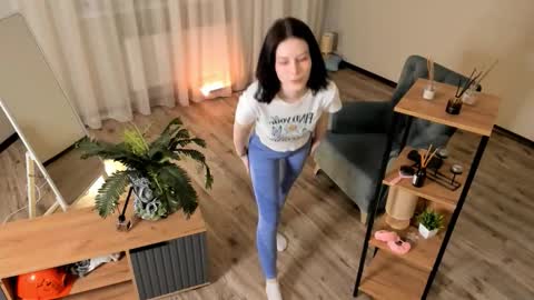 christaschrecongost online show from 02.15.26