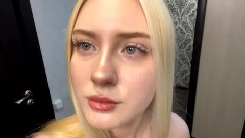 Aurora online show from 10.23.25