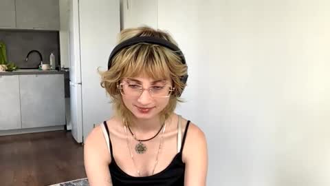 Snapshot of christenitaliano chatting on 07.28.26 christenitaliano online show from 07.28.26
