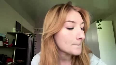 Christia online show from 04.20.26