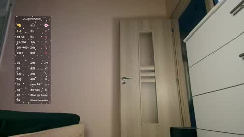 UPVOTE ME ------  ILL DO SOMETHING FOR FREE online show from 04.13.26