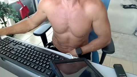 Snapshot of christiano1977 chatting on 05.22.26 Michael USA online show from 05.22.26