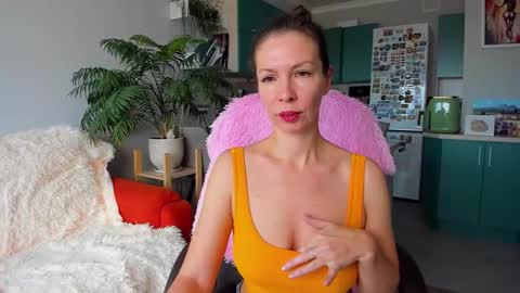 Snapshot of christina_hot chatting on 10.23.25 Chris online show from 10.23.25