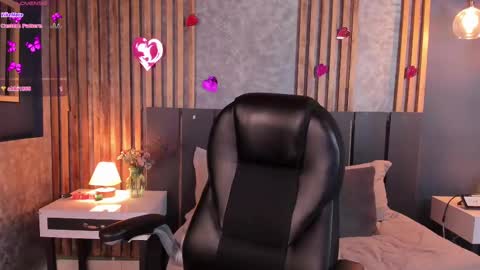 Snapshot of christina_johns chatting on 02.23.25 Hi Im Christina. . Dont forget to follow me to have me close to you online show from 02.23.25